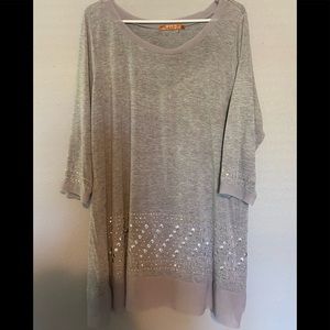 LADIES Embellished Tunic Top